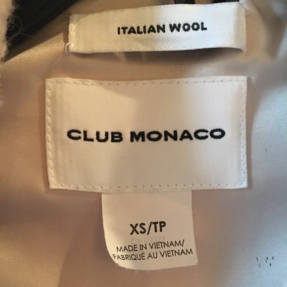 Club Monaco - Picture 4 of 5
